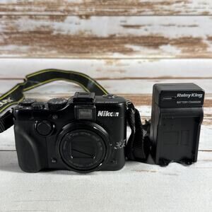 Nikon Coolpix P7100 Digital Camera schwarz NOT WORKING